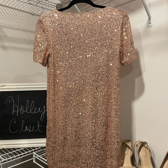 BB DAKOTA GOLD SPARKLE DRESS NWT SIZE XS - Picture 4 of 5